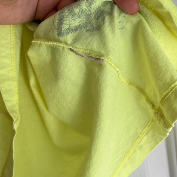 Burberry Graphic Tee - Picture 4 of 6